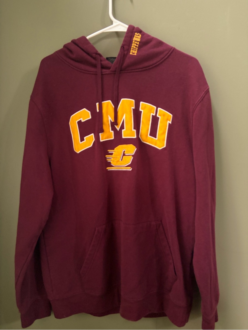 CMU Maroon Pullover Hoodie with Gold Logo size Large Central Michigan